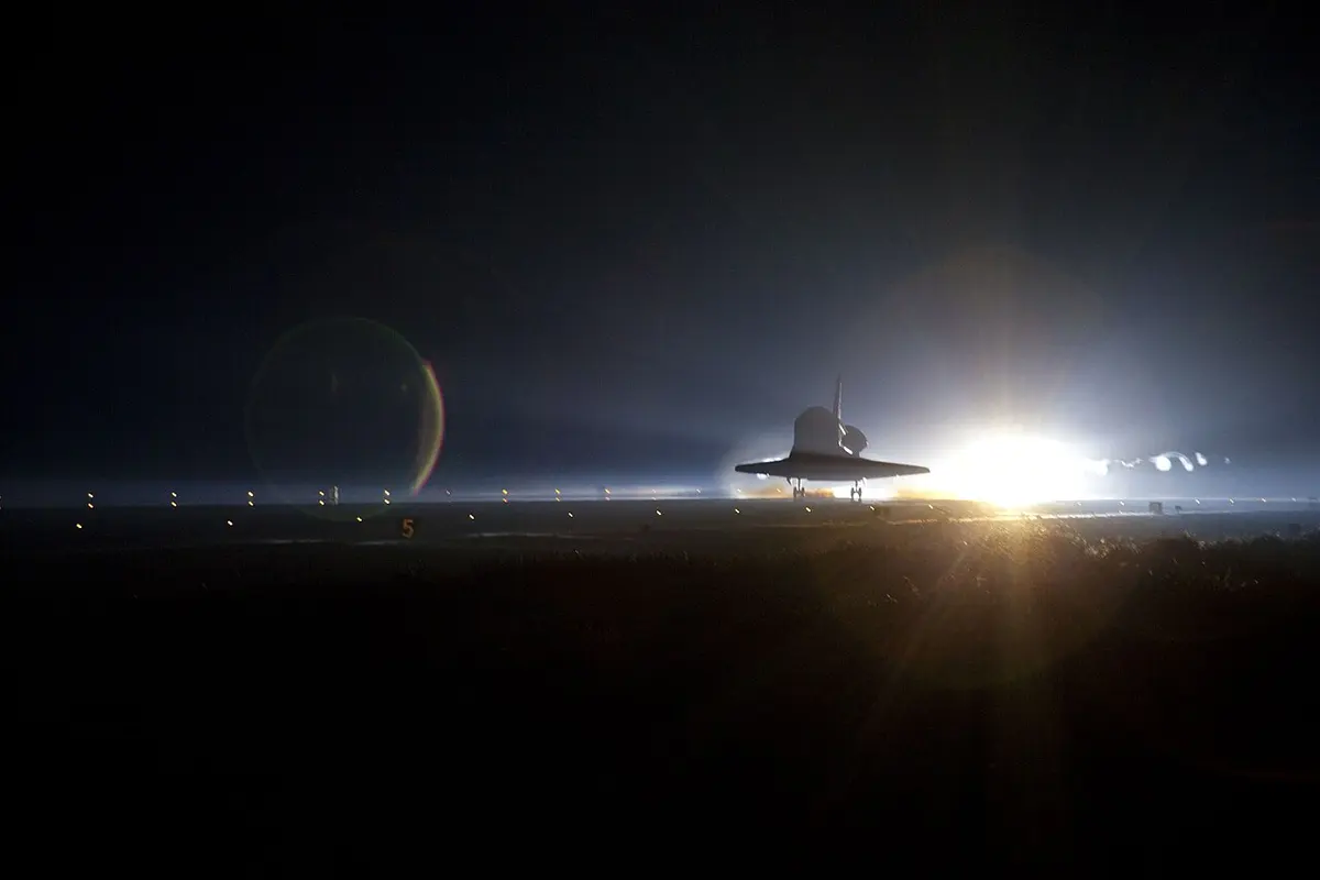 STS-135 making its final landing at Kennedy Space Center. Image: NASA / Frank Michaux.