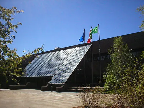 Front entrance of university.