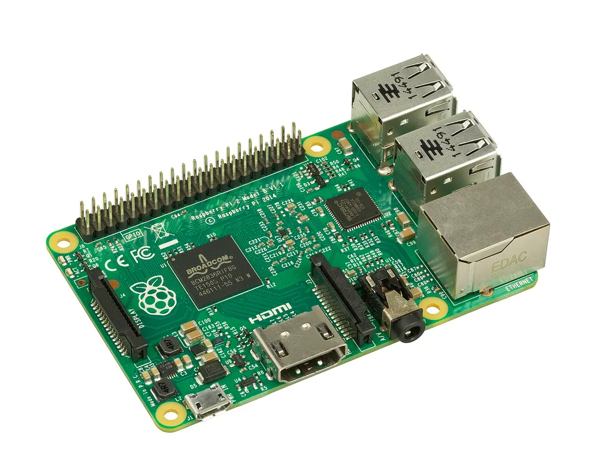 Raspberry Pi 2 uses the 32-bit ARM processor.Image: Evan-Amos.
