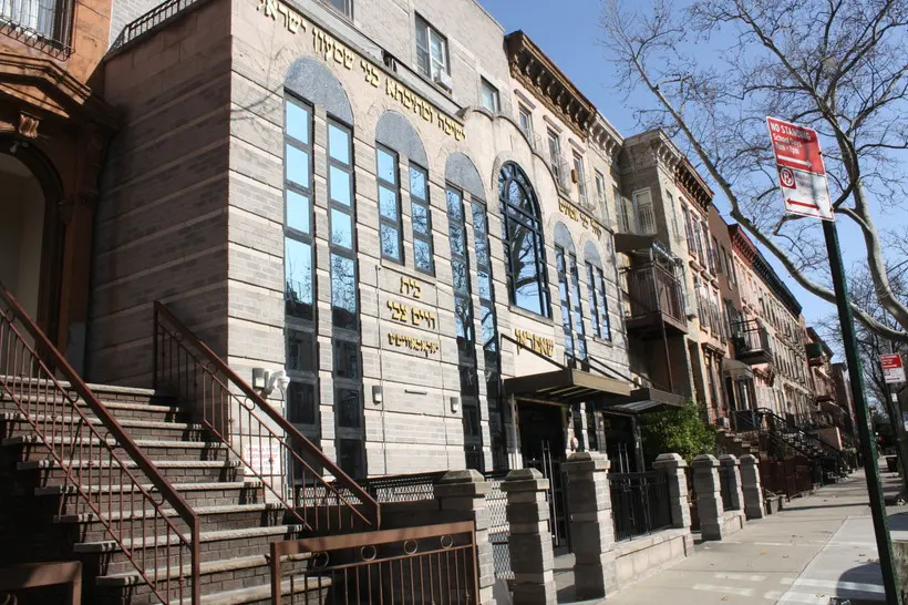 Yeshiva Bnei Shimon Yisroel of Sopron, in Williamsburg, Brooklyn, is one of six yeshivas that has lost public funding, according to the state Education Department. | Bianca Fortis