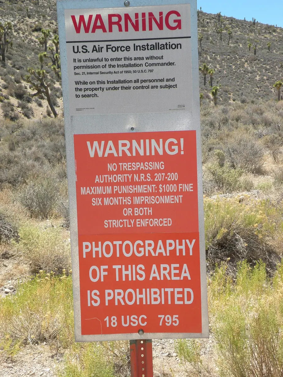 The usual "Welcome" sign Image: Sign by USAF, photo by Jimderkaisser.