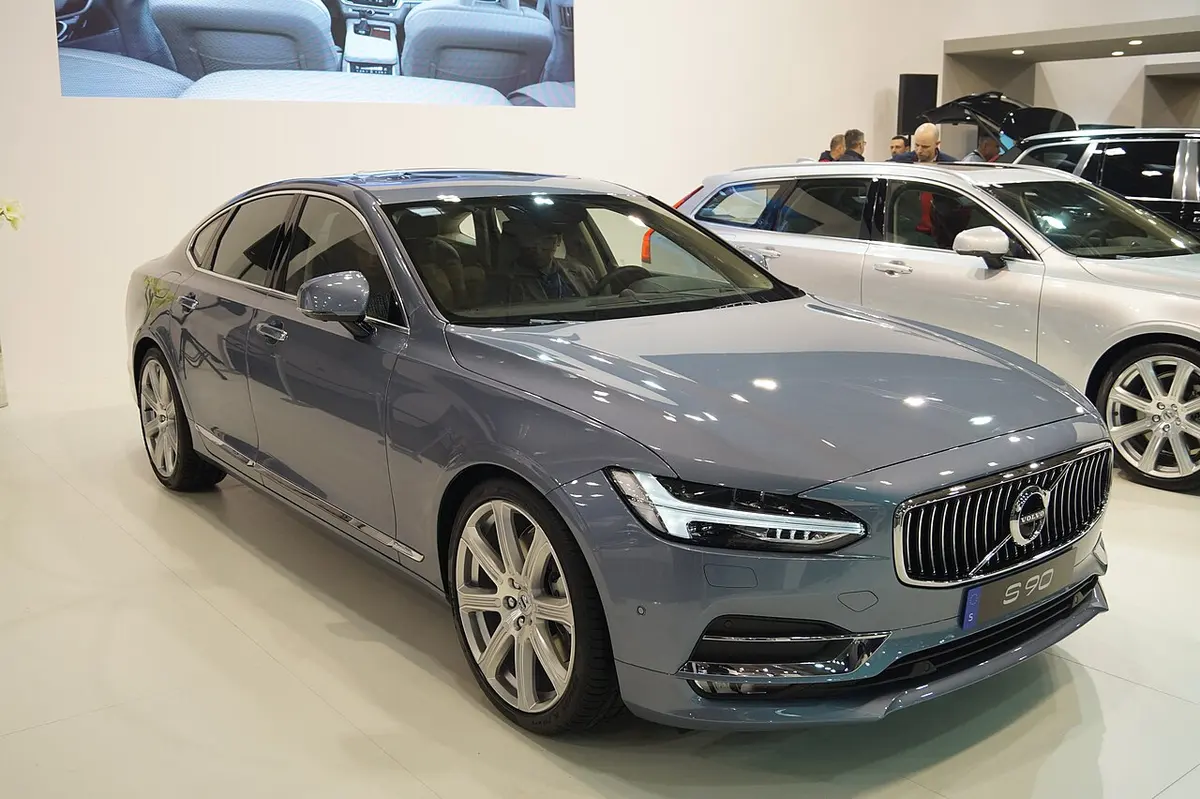The Volvo S90, one of Volvo's current cars available in hybrid.Image: Jakub Maciejewski.