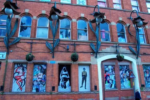 Mosaics on the side of Afflecks Palace. Image: Pit-yacker.