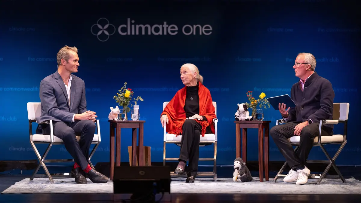 Rhett Ayers Butler and Jane Goodall in conversation in San Francisco. Image by Alejandro Prescott-Cornejo/Mongabay.