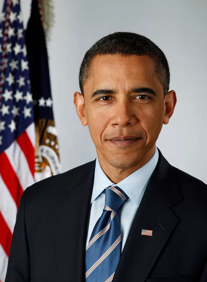Official presidential portrait of Barack Obama, taken shortly before he assumed office.