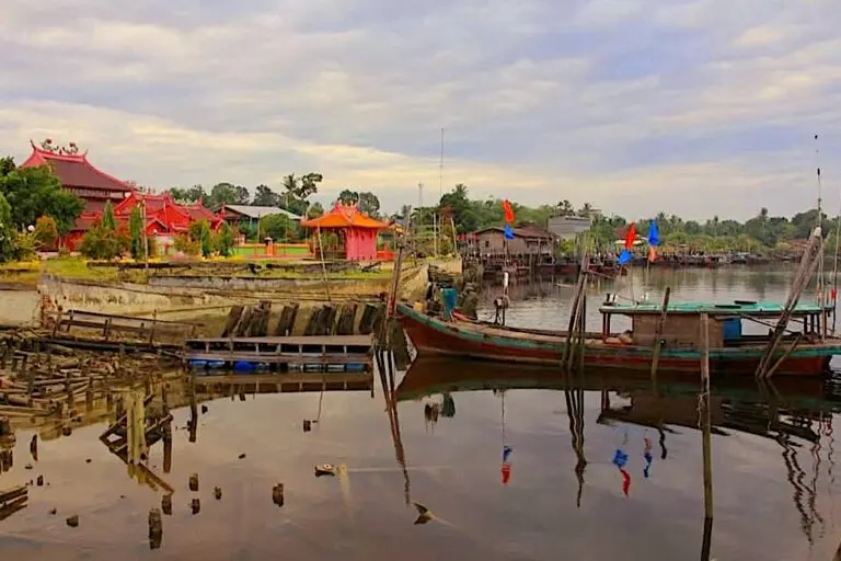 Akit tribe residence, Titi Akar Village, North Rupat, Bengkalis, Riau, Indonesia. Image courtesy of Nukila Evanty.