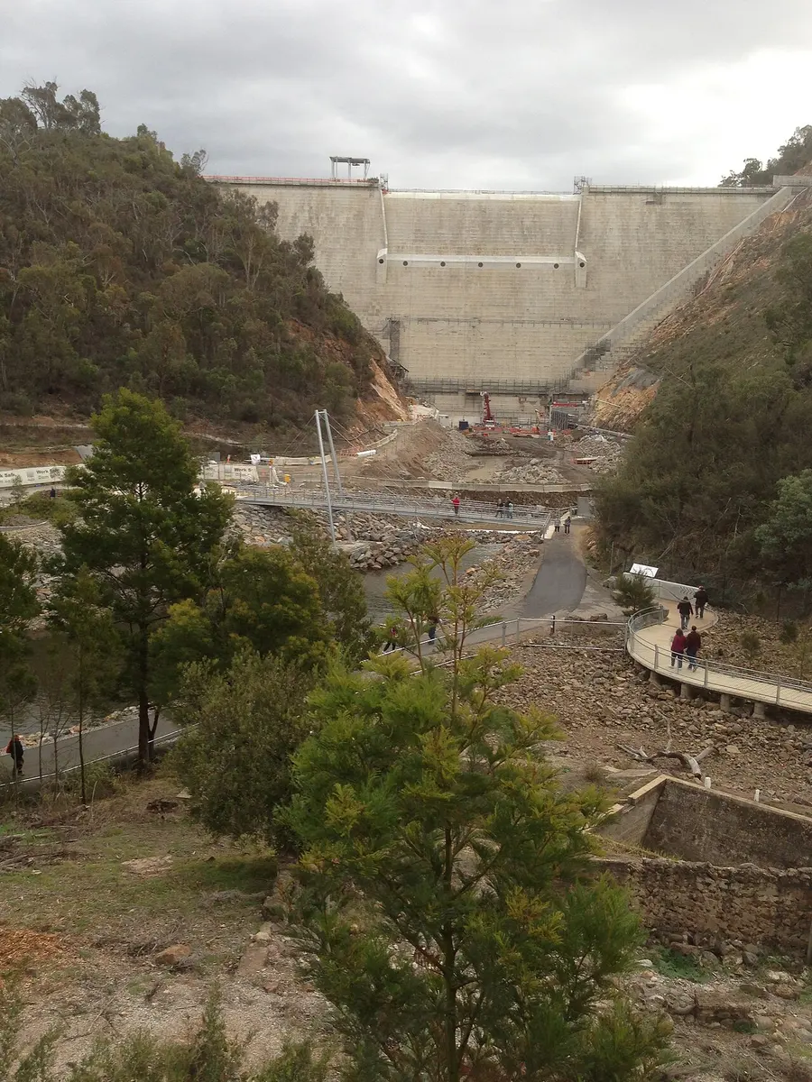 Cotter Dam seen from below Image: Hawkeye7.