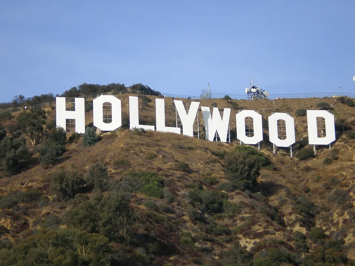 The Hollywood sign as it normally appears.Image: Oreos.