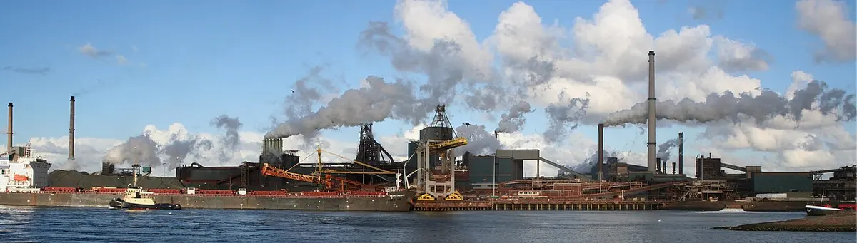 Corus works at IJmuiden, The Netherlands. Image: Svdmolen.