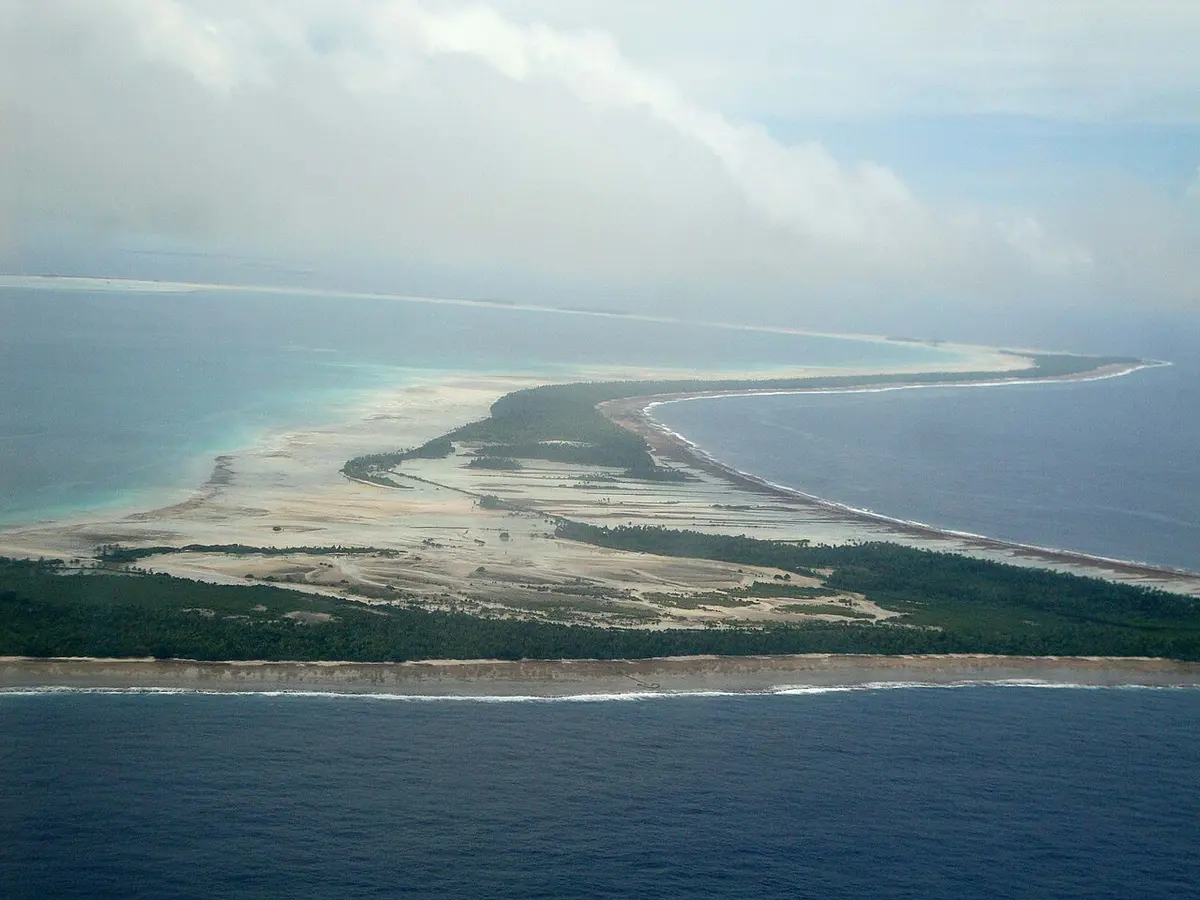 Kiribati is a Pacific nation of numerous low-lying islands Image: Wikimedia Commons user Tauʻolunga, 2009.