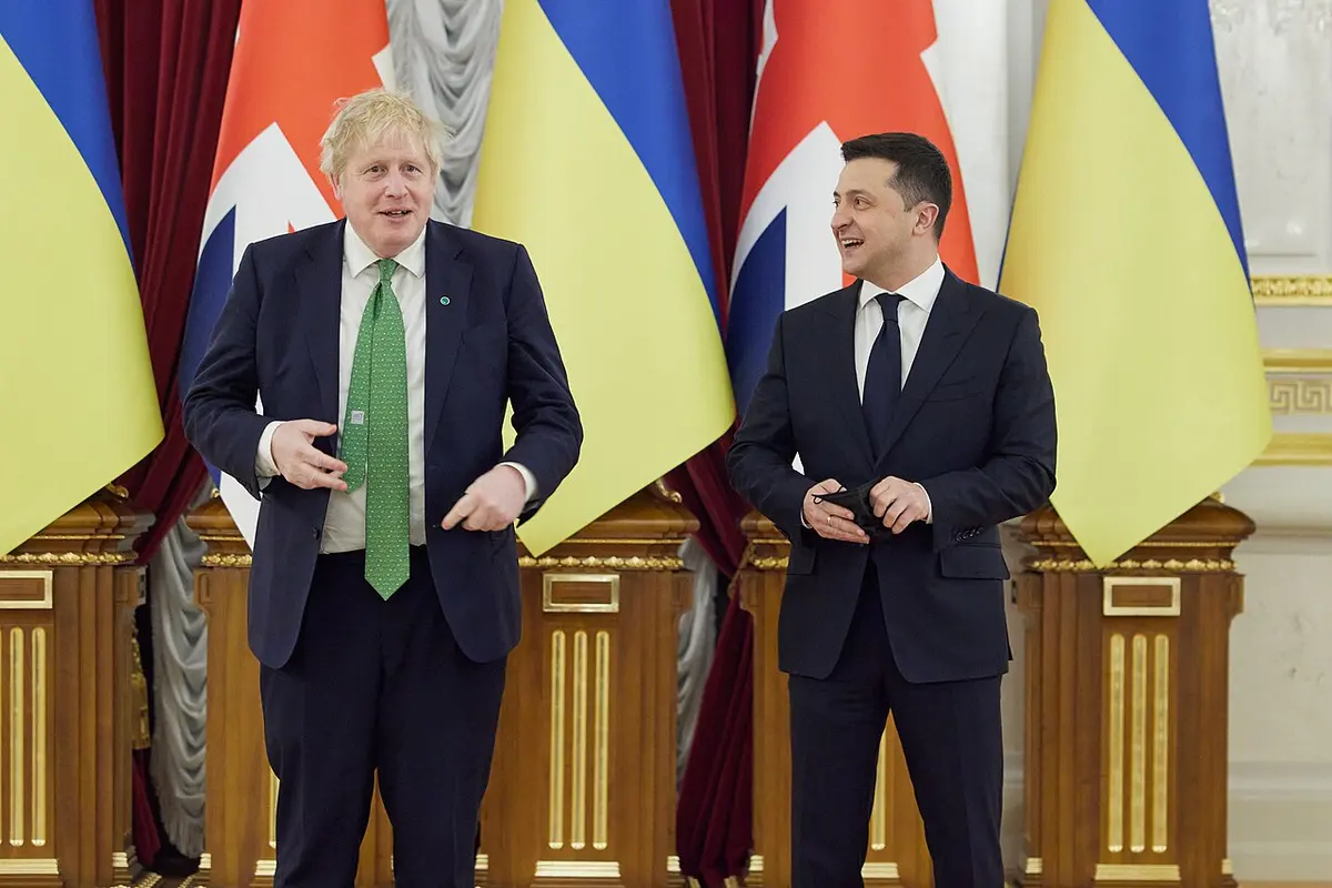 Boris Johnson (left) meets with Ukrainian President Volodymyr Zelenskyy (right) on February 1. Image: President of Ukraine.