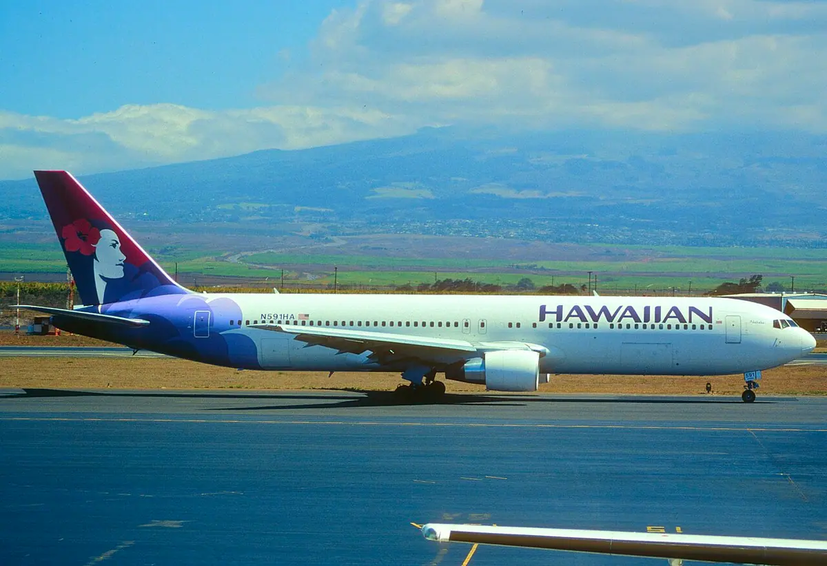A Boeing 767-300 of Hawaii Airlines in 2003. Image: Aero Icarus.