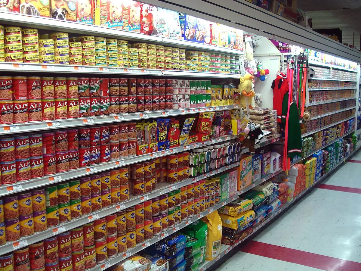 A pet food aisle at a supermarket in Brooklyn, New York City. Copyright 2007 Jeffrey O. Gustafson, released to Wikimedia Commons under the GFDL and CC-BY-SA-2.0.