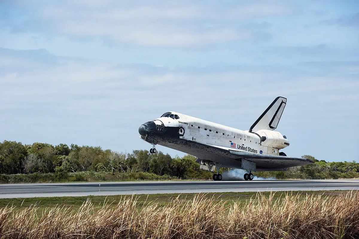 The Space Shuttle Discovery landed for the final time Wednesday, wrapping up a twelve-day mission and a 39-mission career. Image: NASA.