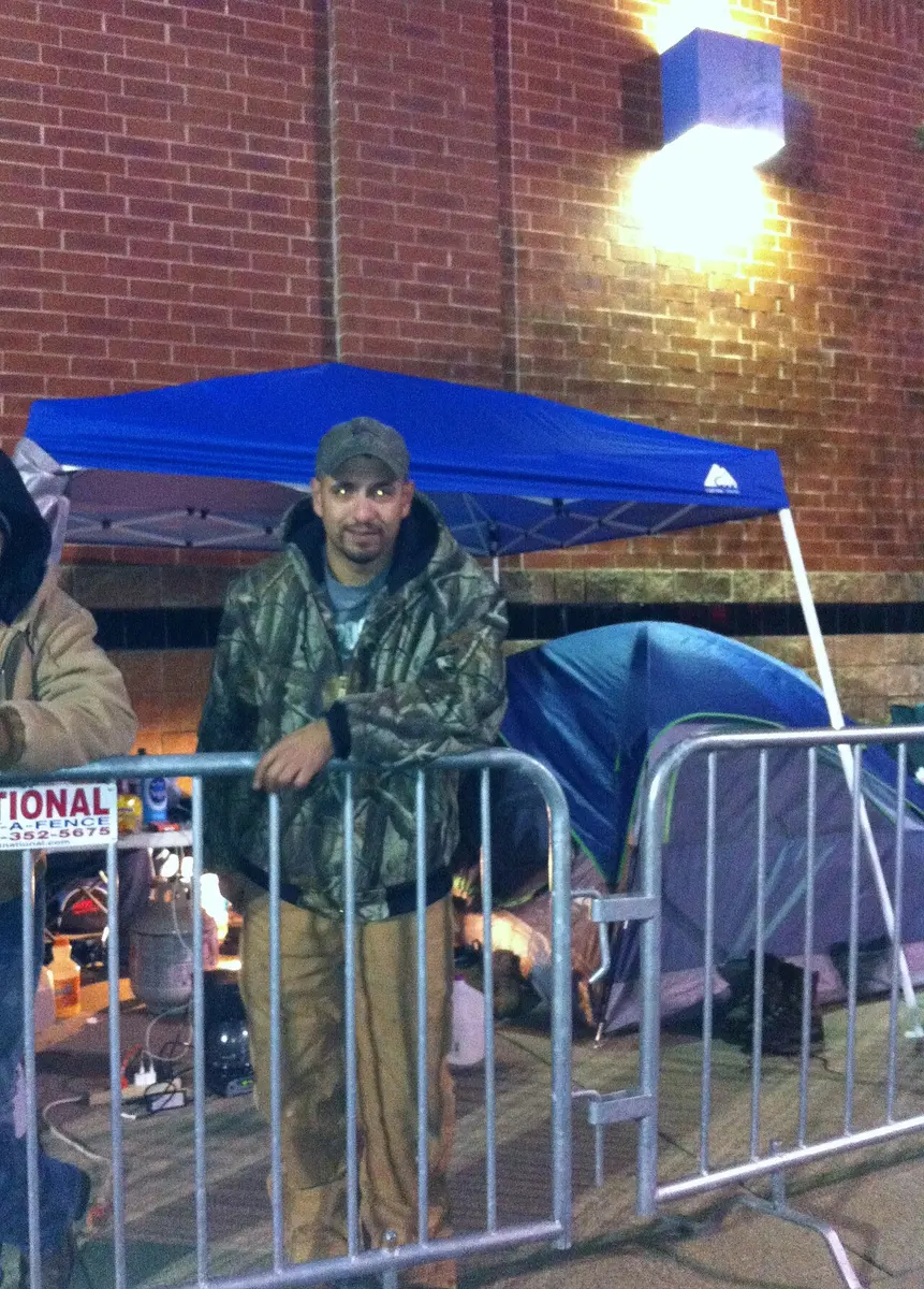 A man waits outside the 'Best Buy' store in Tyler, Texas 32 hours before the store's scheduled Black Friday sales opening.