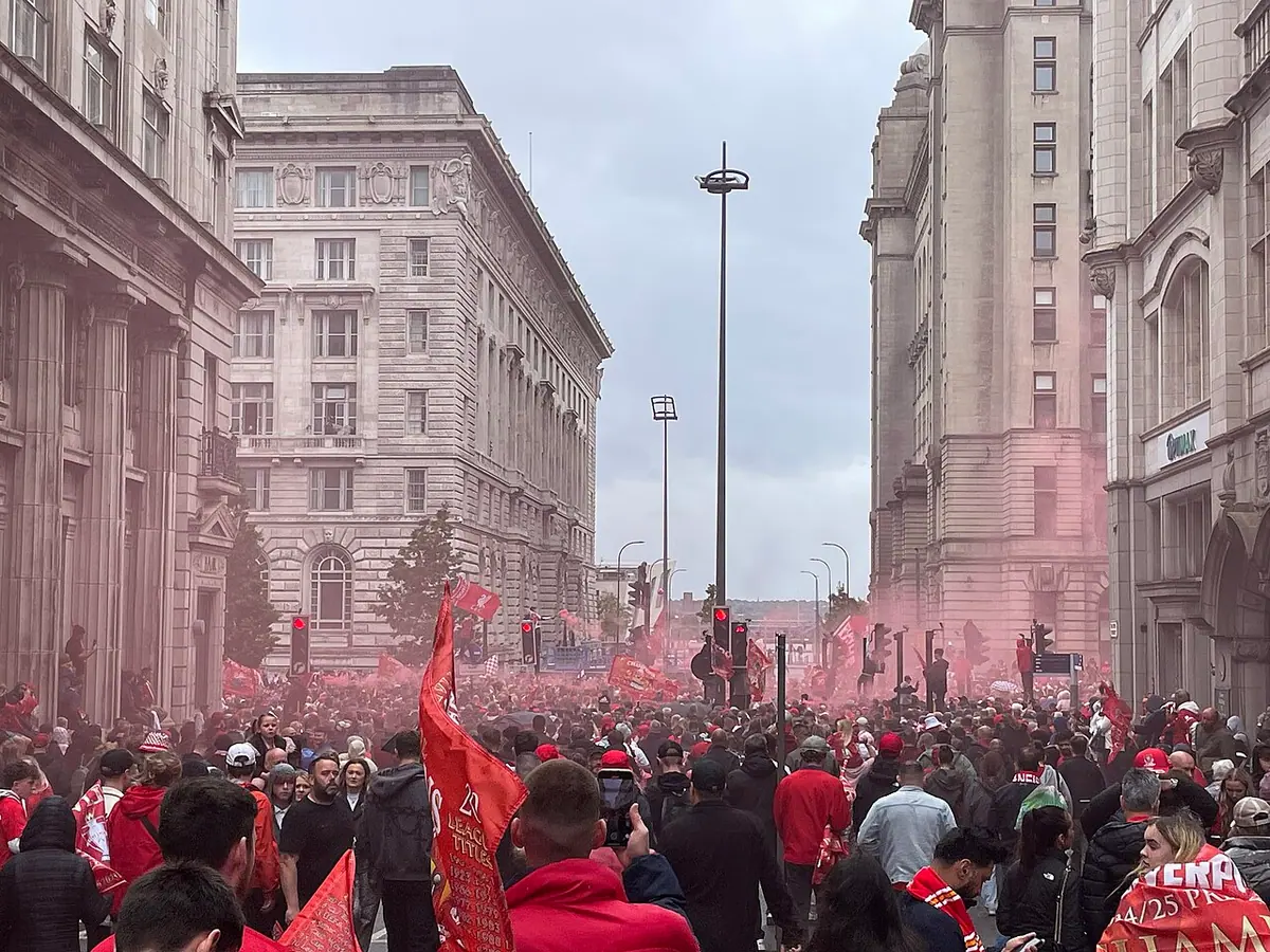 Liverpool F.C. 2025 Parade, looking down Dale Street. Image: DannyDouble.