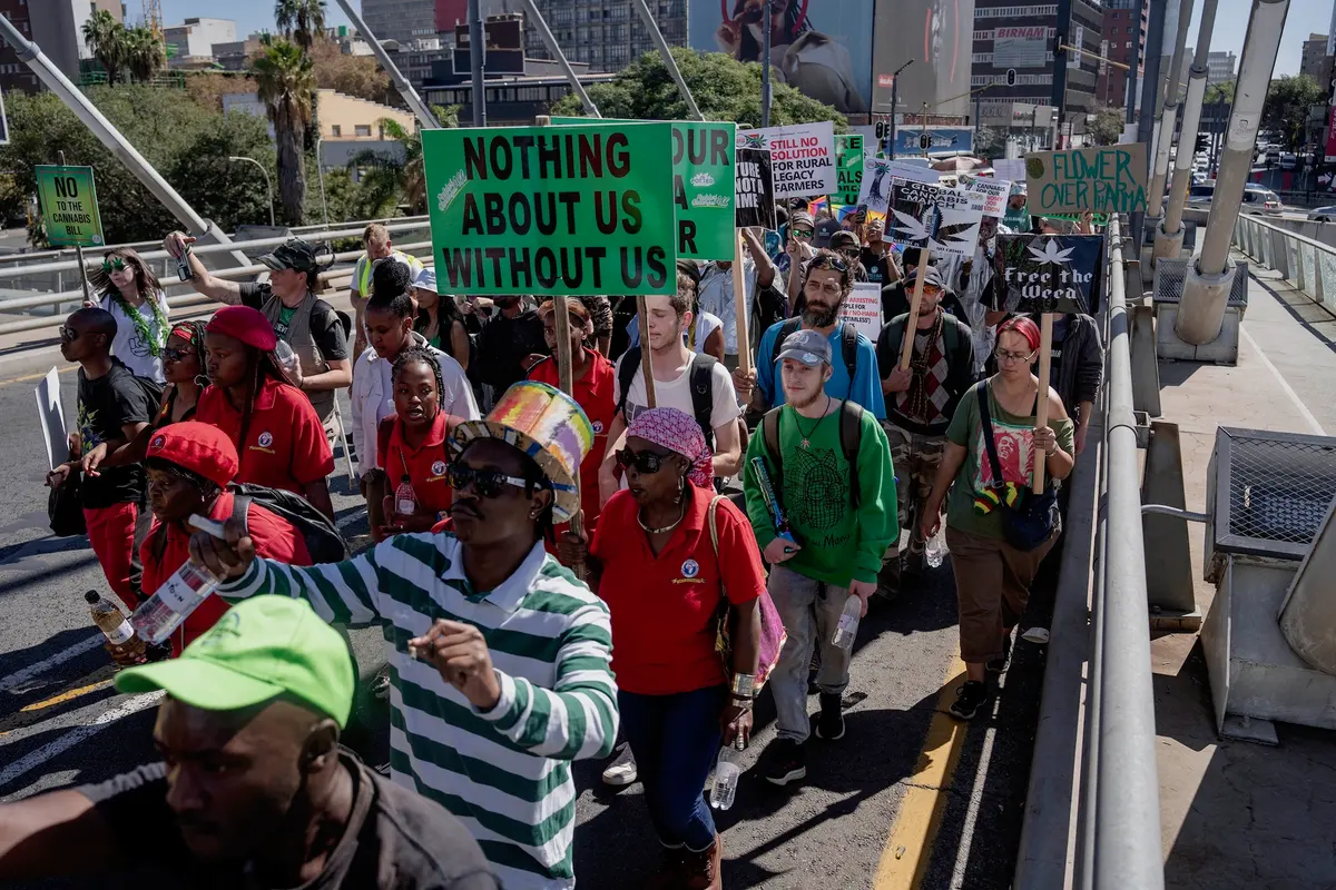 Protesters making their way across the Nelson Mandela bridge.